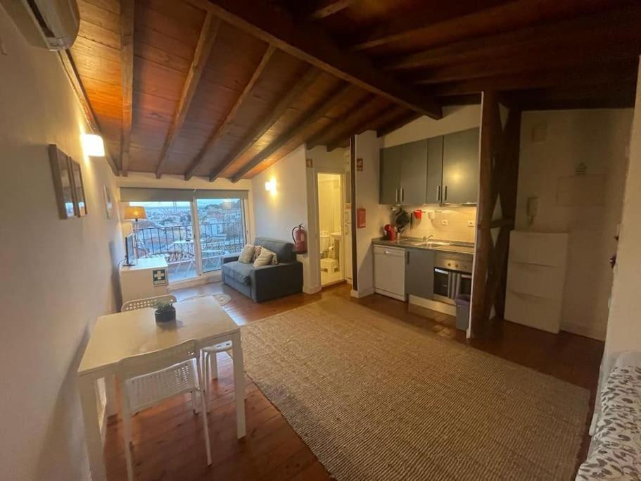 Charming Meio A Lapa Iii Amazing Terrace View * Lisbon