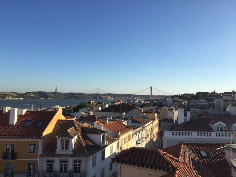 Charming Meio A Lapa Iii Amazing Terrace View Apartment Lisbon